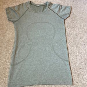 Lululemon Swiftly Tech Short Sleeve Shirt 2.0